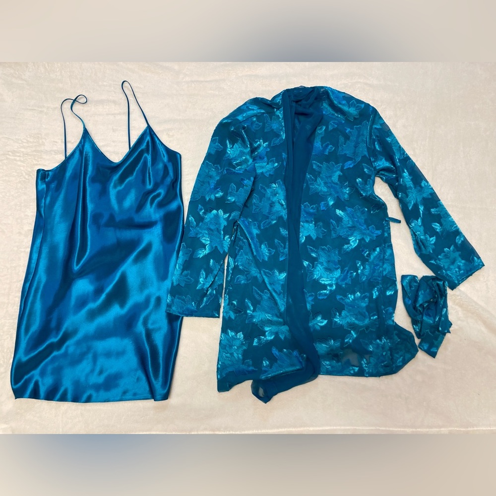 Victoria’s Secret Blue Sleepwear. Vintage Gold Label. Size M. Great Condition.